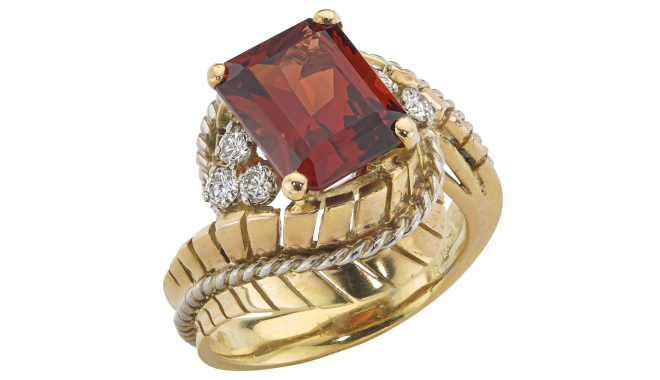VSS748 | Retro. Handmade. A Garnet & Diamond set Ring